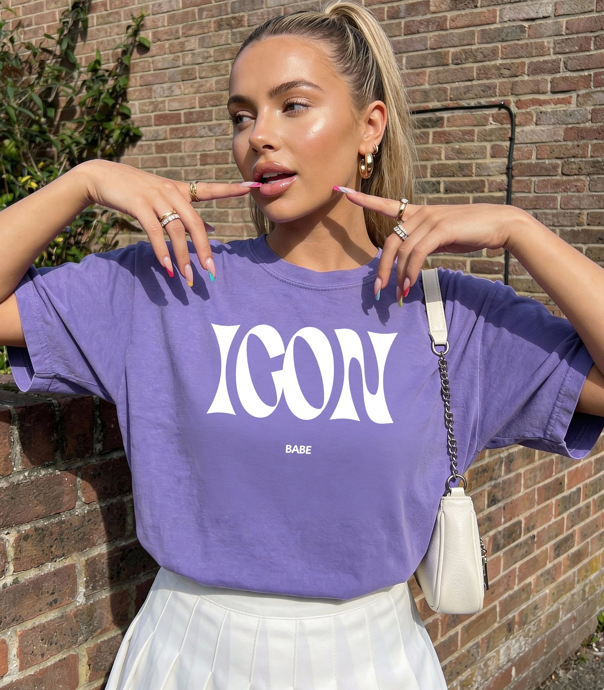 Icon Babe T-Shirt